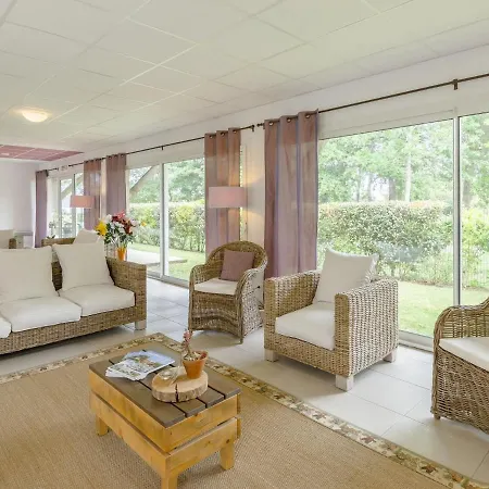 Apartment Near A Recreational *