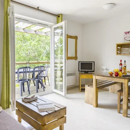 Apartment Near A Recreational Aureilhan (Landes)